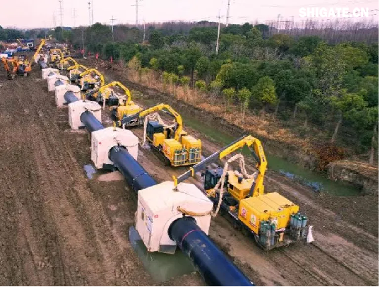 1月1日，國務院國資委新聞中心發布2024年度央企十大“超級工程”和央企十大“國之重器”，河鋼集團舞鋼公司參與研制的我國首個工業用途核能供汽項目“和氣一號”和中俄東線天然氣管道工程、中國南極秦嶺站，我國自主設計建造的首艘大洋鉆探船“夢想”號、亞洲首艘圓筒型海上油氣加工廠“?？惶枴薄⑽覈灾餮兄频母笾睆蕉軜嫏C“江海號”分別入選。  2024年以來，舞鋼公司深入落實“1127”工作規劃，堅持“以客戶需求為導向”，大力推進技術營銷，奮力拓展市場；強化科技創新驅動，以填補國內市場空白為目標，研發更多具有舞鋼特色的新產品，助力國家“超級工程”建設和“大國重器”制造。